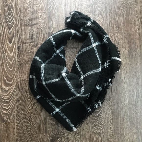 Accessories - BOGO Gorgeous Oversized Black and White Scarf NWOT